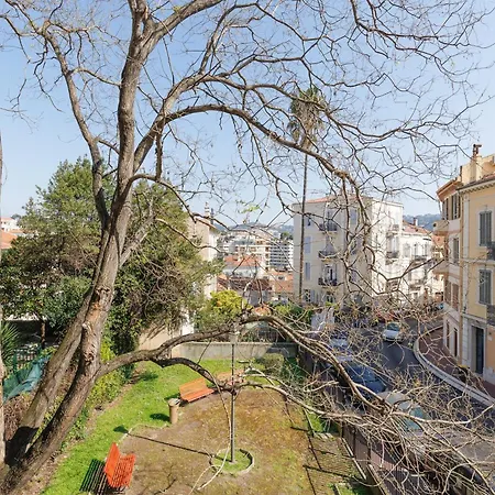 Bngo I Saphyr I 6 Pax, Center Cannes